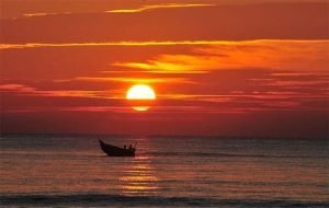 Mặt trời mọc ở hướng nào